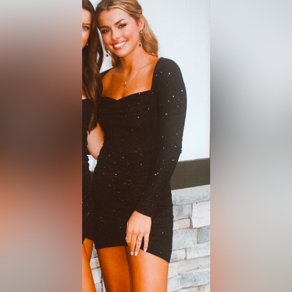 Black sparkle mini dress 🖤
